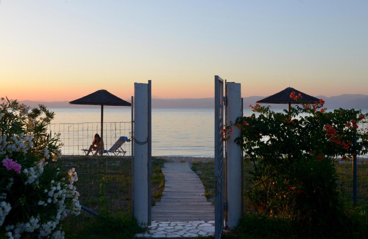 Aparthotel Blue Breeze Órmos Prínou Zewnętrze zdjęcie