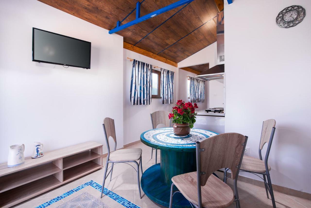 Aparthotel Blue Breeze Órmos Prínou Zewnętrze zdjęcie