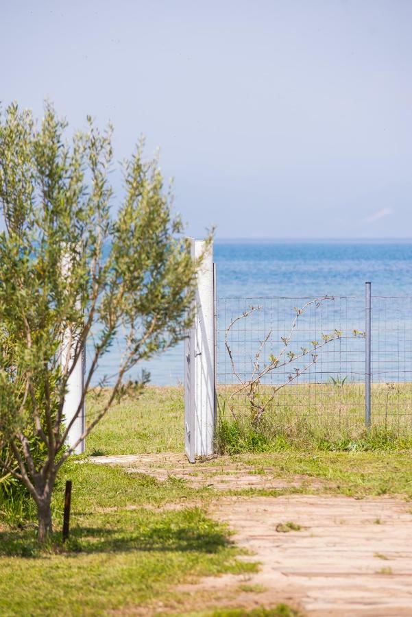 Aparthotel Blue Breeze Órmos Prínou Zewnętrze zdjęcie